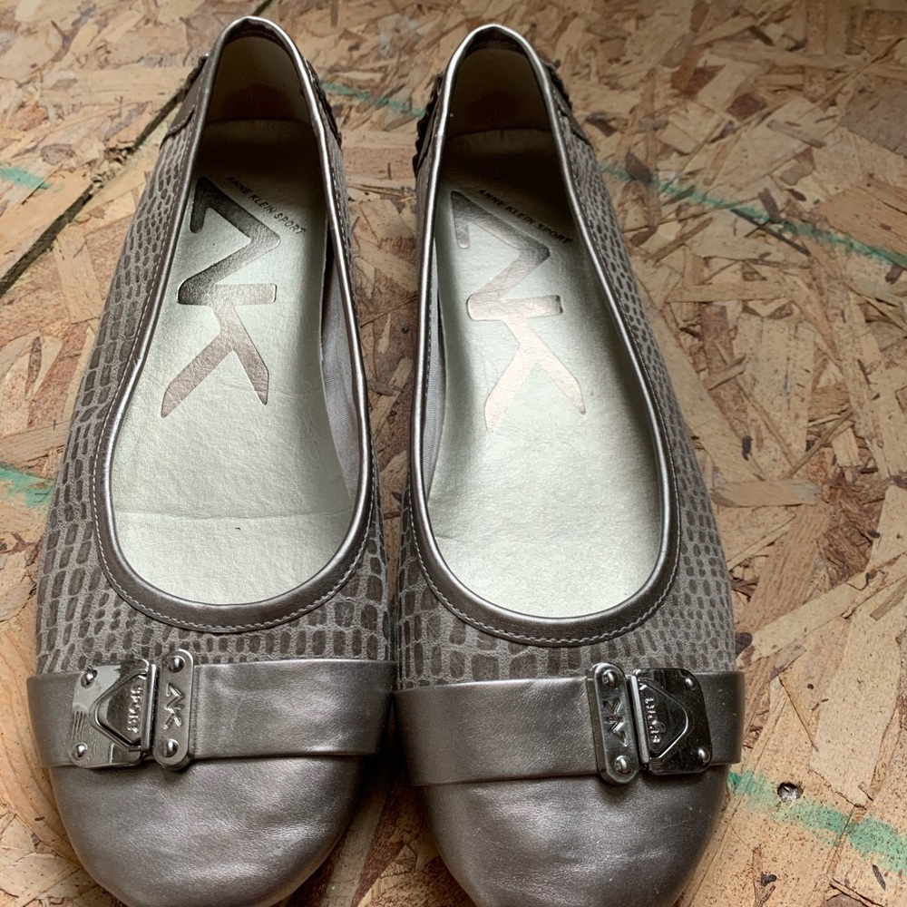 Silver flats